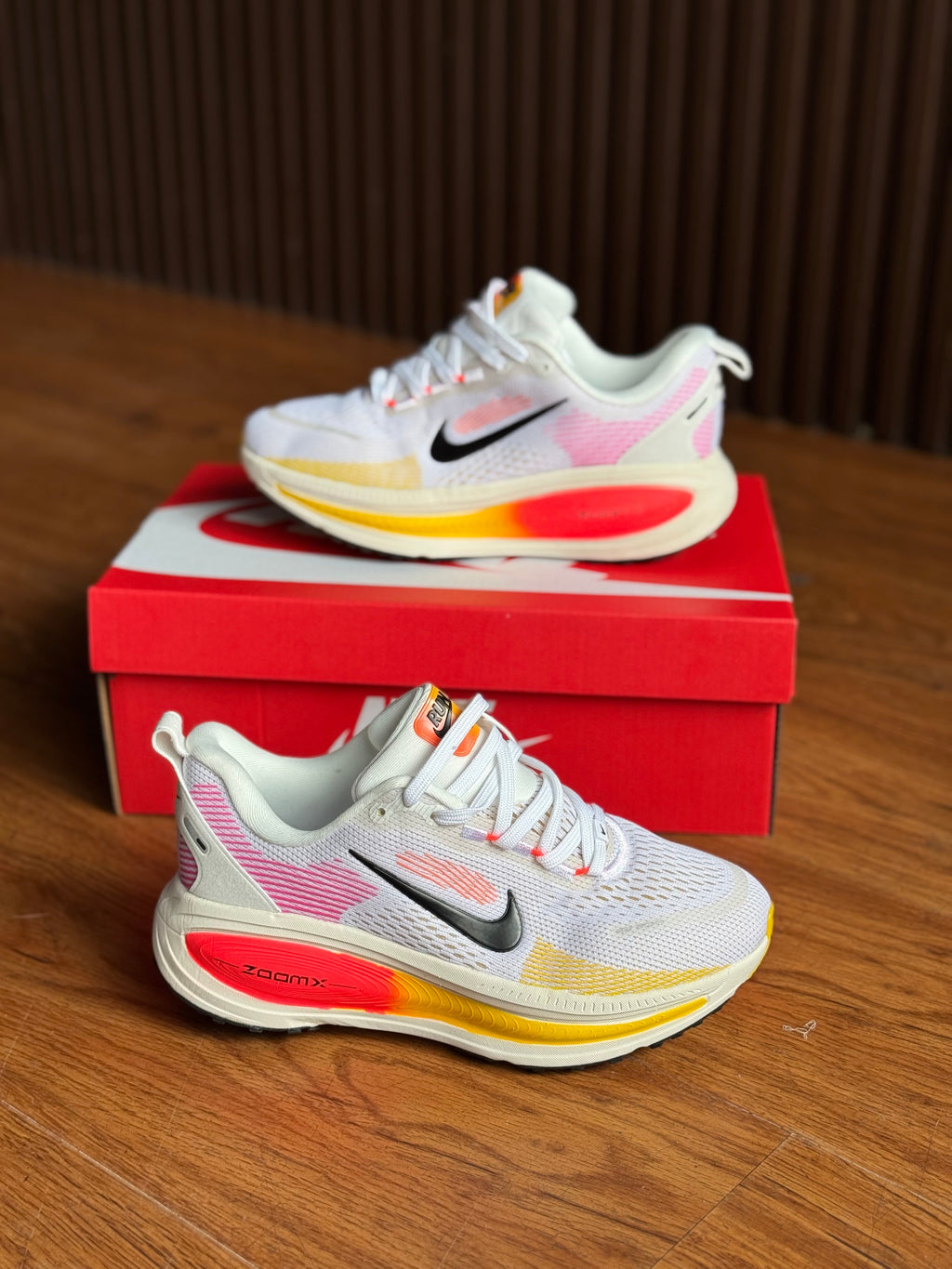 NIKE VOMERO 18