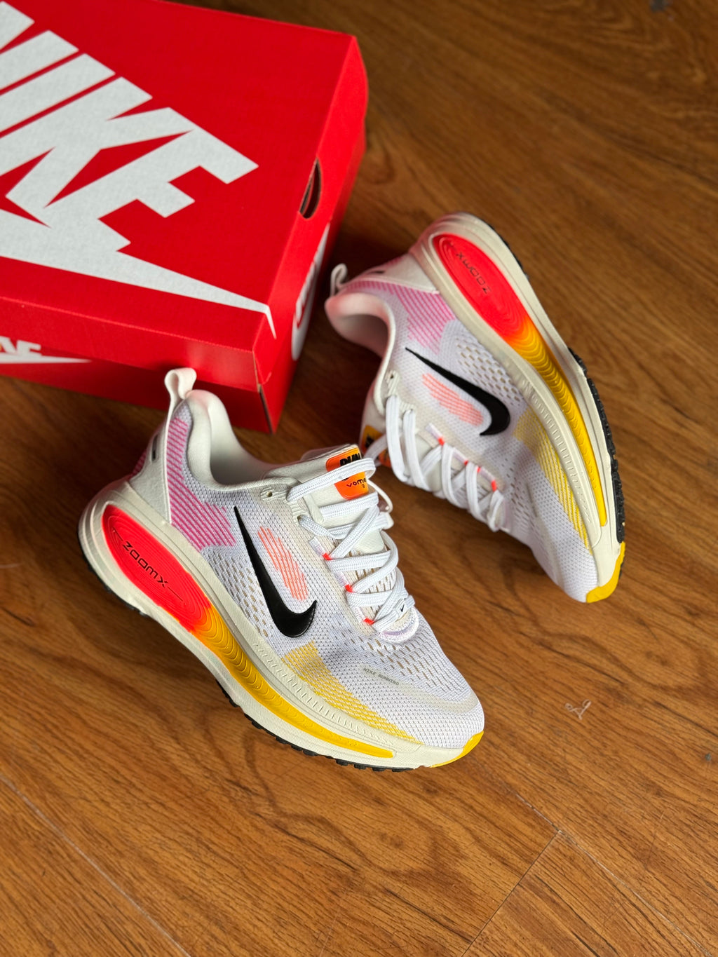NIKE VOMERO 18