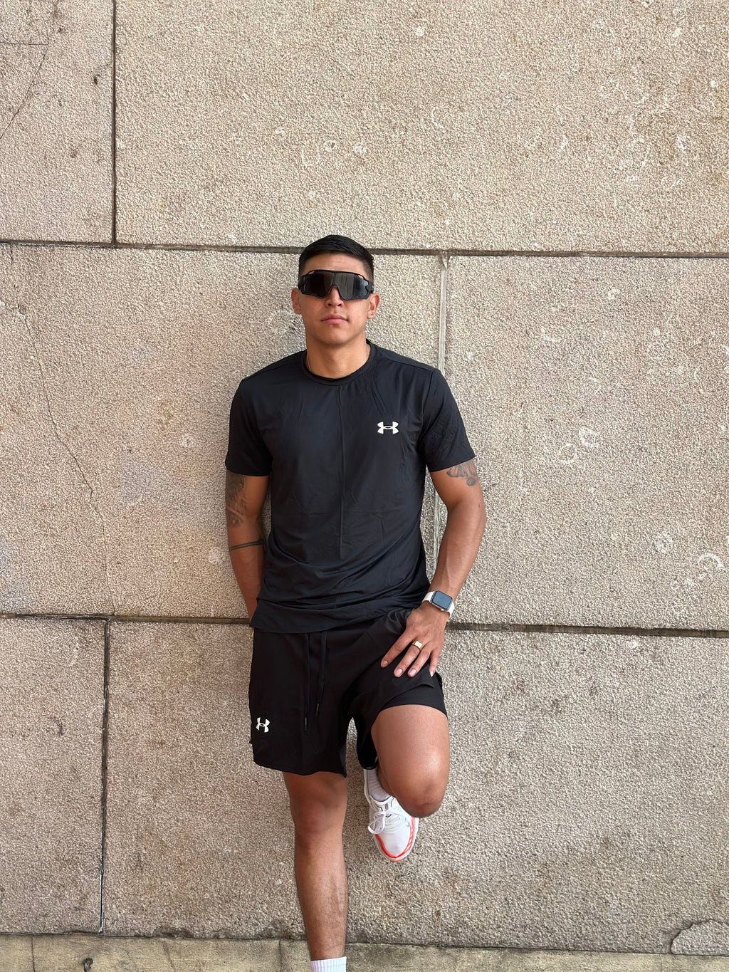 SET UNDER ARMOUR