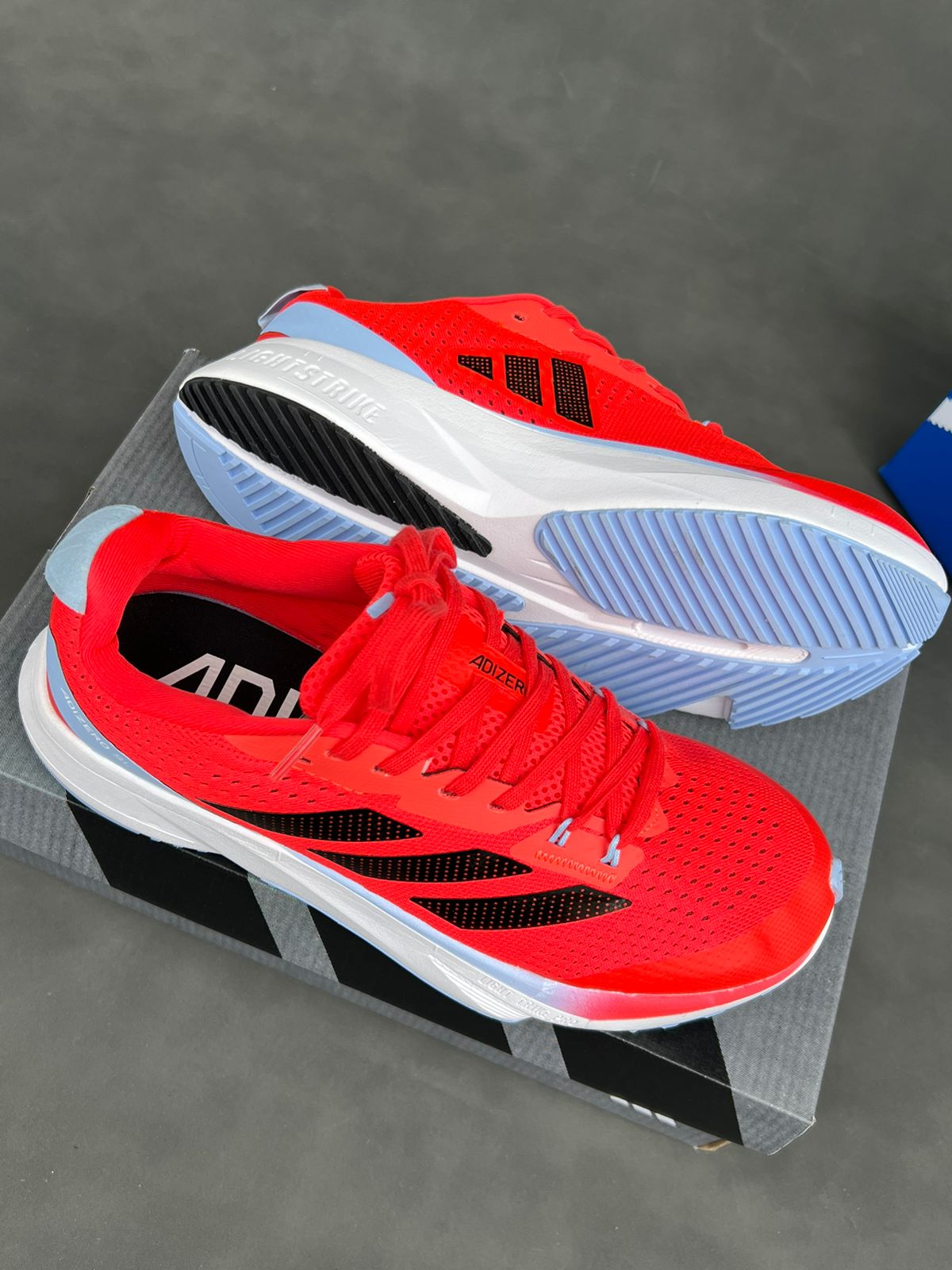 ADIDAS ADIZERO SL