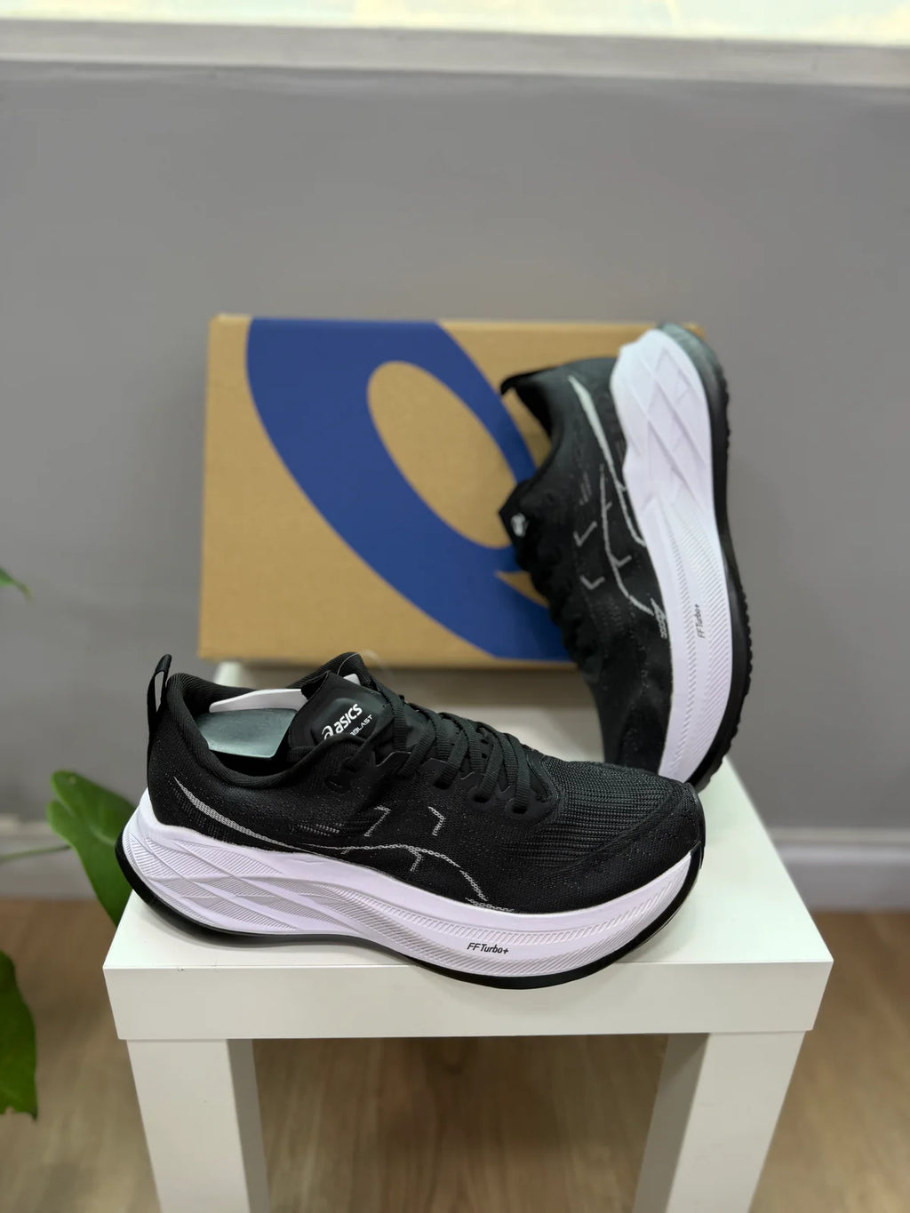 ASICS SUPERBLAST 2
