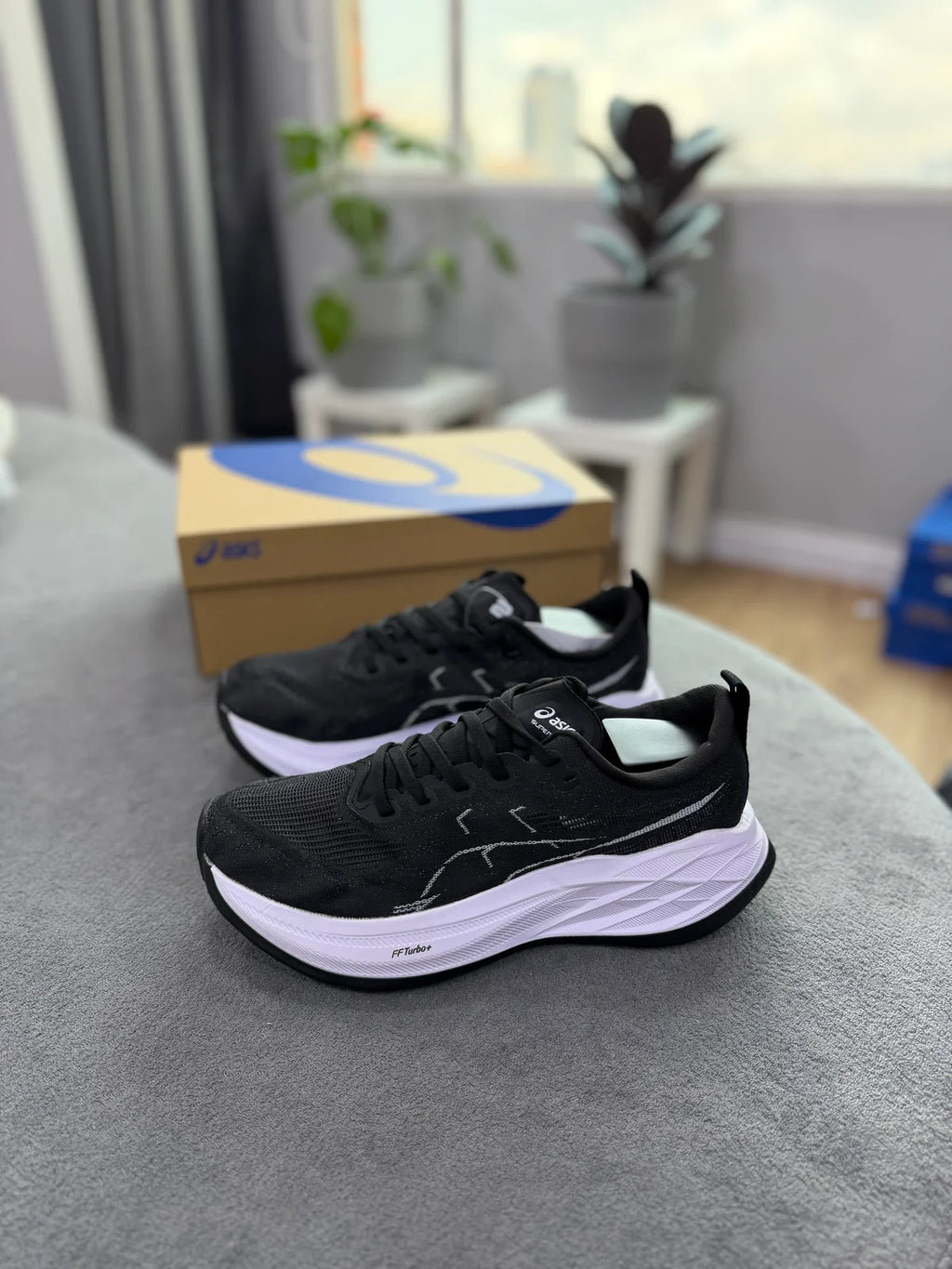 ASICS SUPERBLAST 2