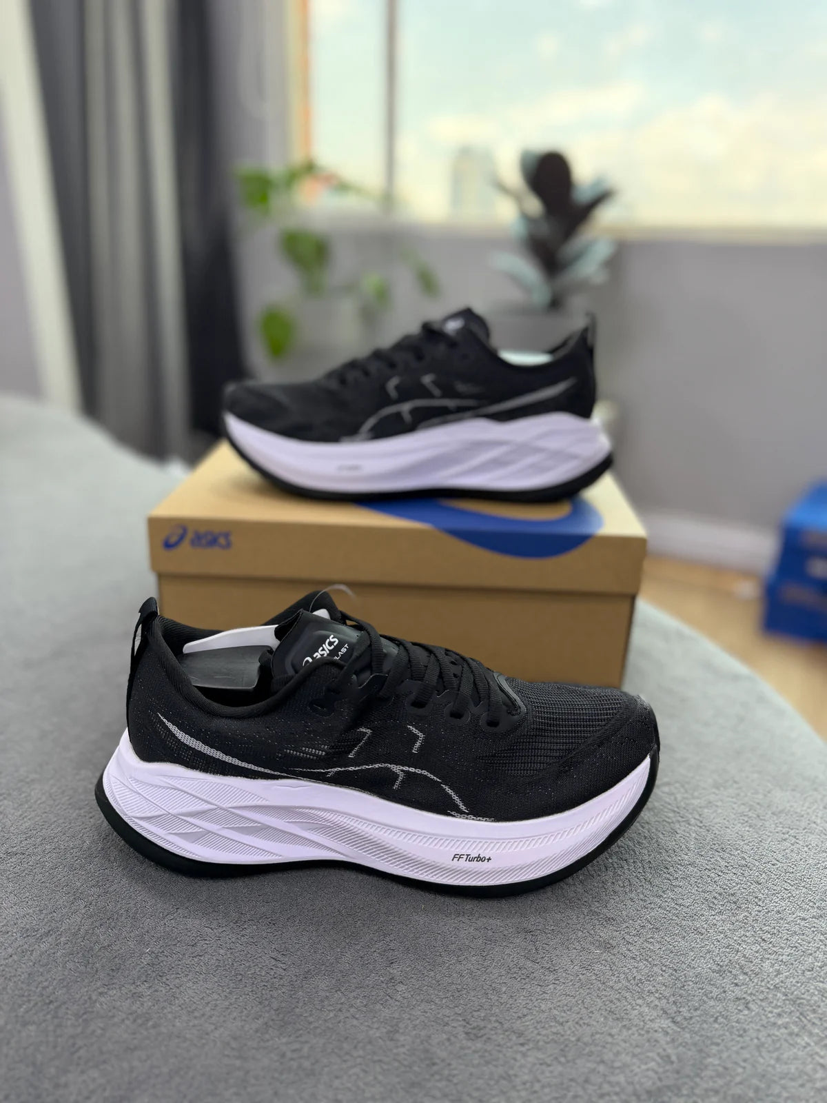 ASICS SUPERBLAST 2