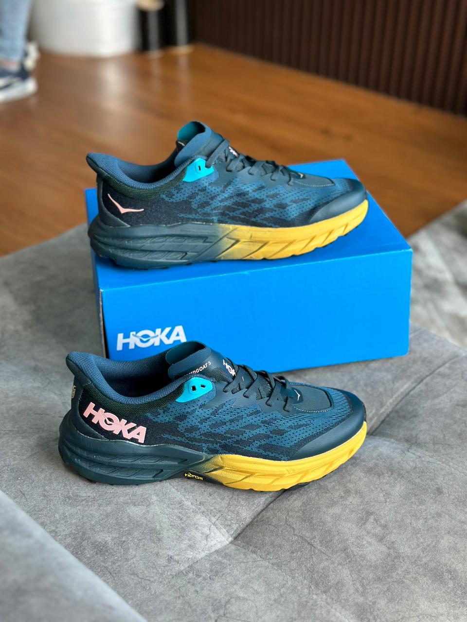 HOKA ROCK TRAIL